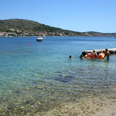 Apartment By The Sea - 10338 Rogoznica (Sibenik-Knin)